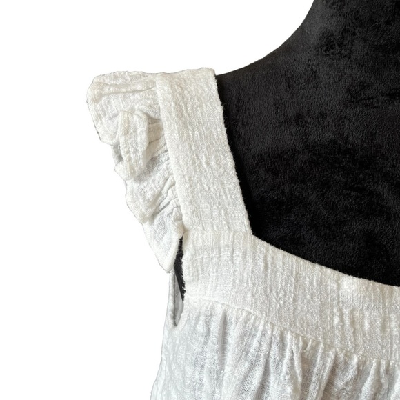 Lumiere Women's Cream Square Neck Ruffled Wide Strap Tank Top Size S - Picture 5 of 10